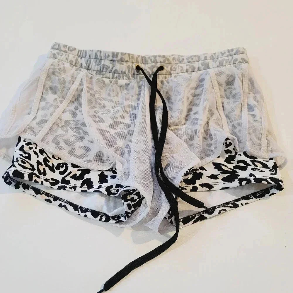 Salty Honey Women's Leopard Print Shorts Elastic Waist Black/White Size M